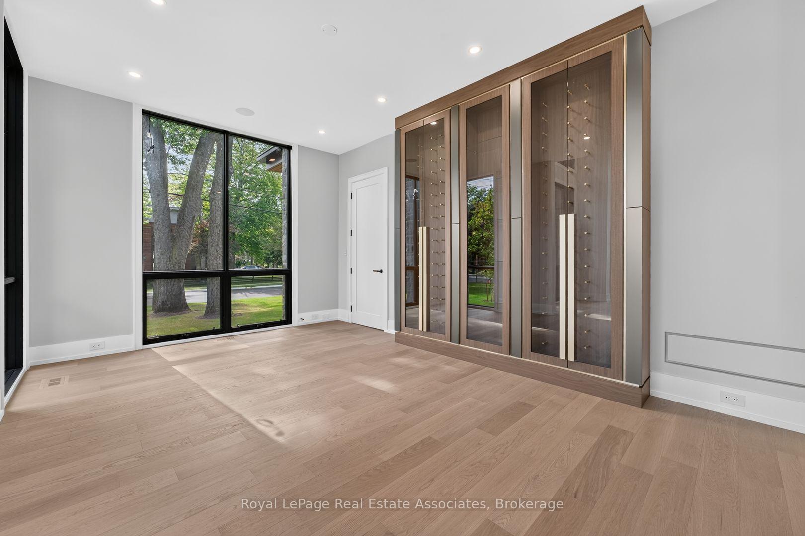 Photo 10 of 1270 Birchview Drive, Mississauga, Lorne Park — HOMEH