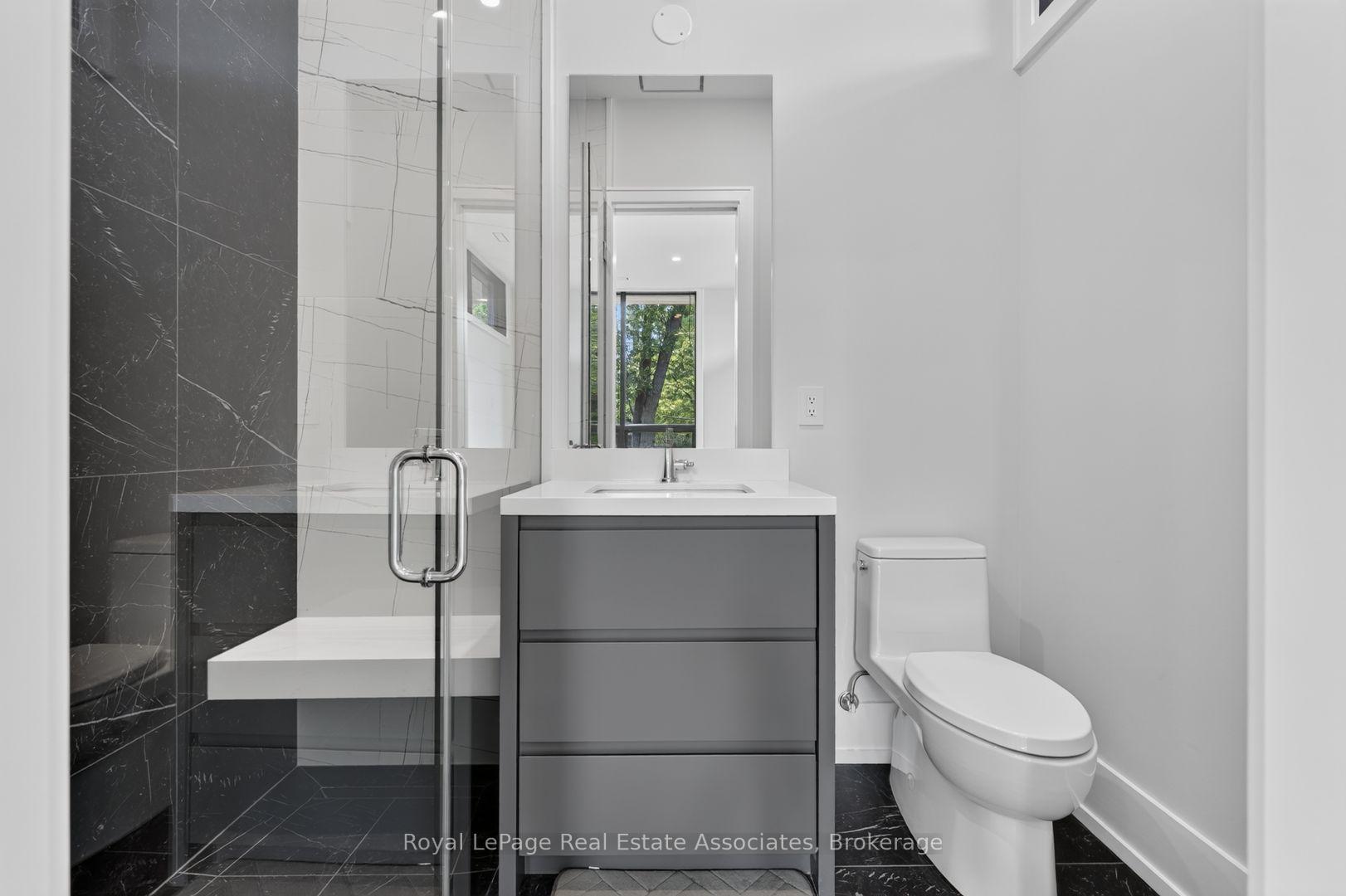 Photo 31 of 1270 Birchview Drive, Mississauga, Lorne Park — HOMEH