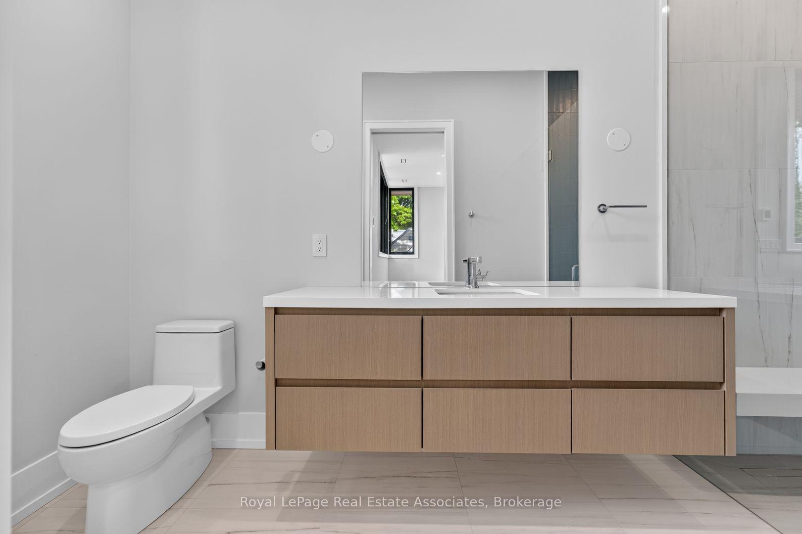 Photo 33 of 1270 Birchview Drive, Mississauga, Lorne Park — HOMEH