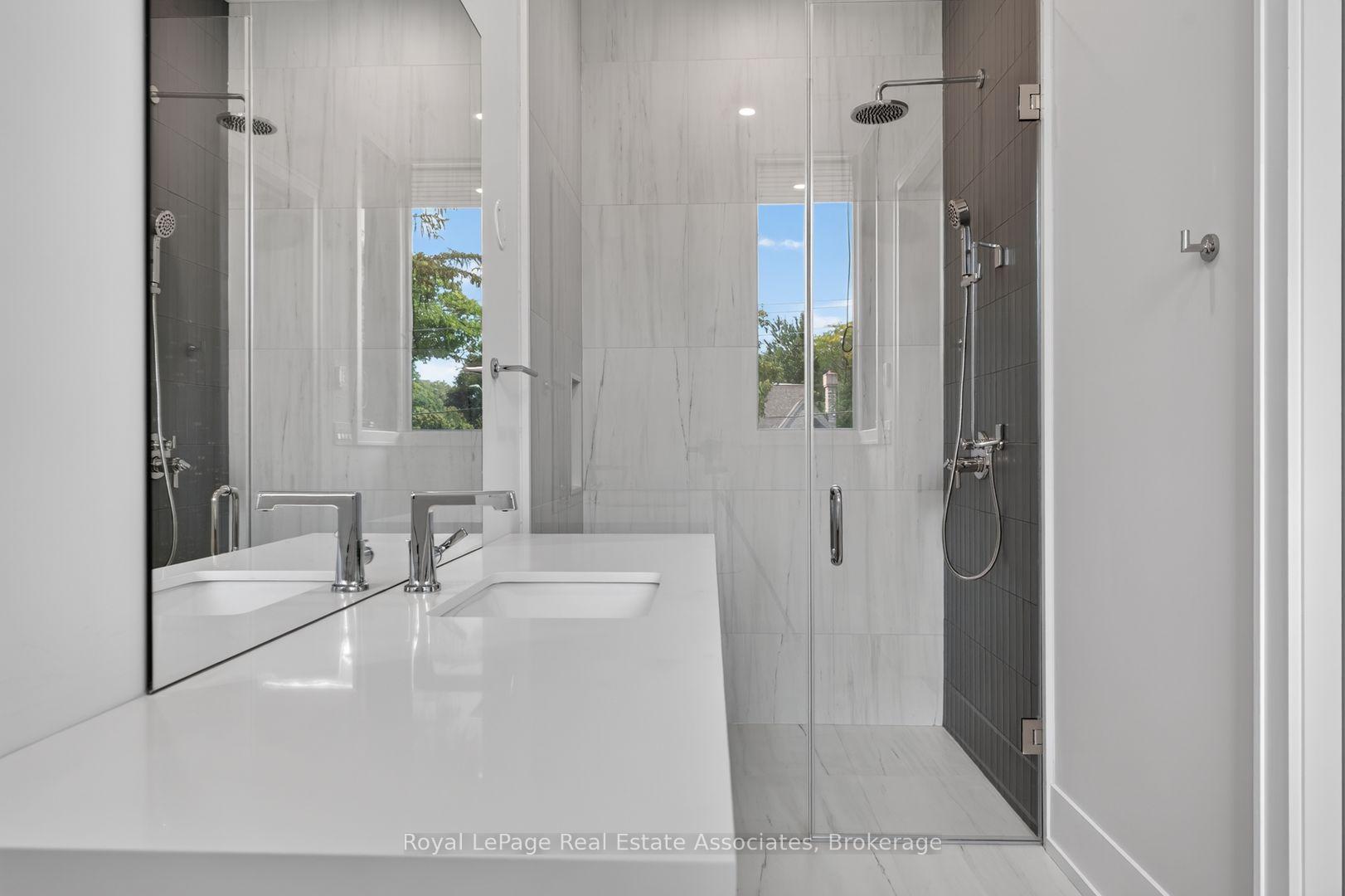 Photo 34 of 1270 Birchview Drive, Mississauga, Lorne Park — HOMEH