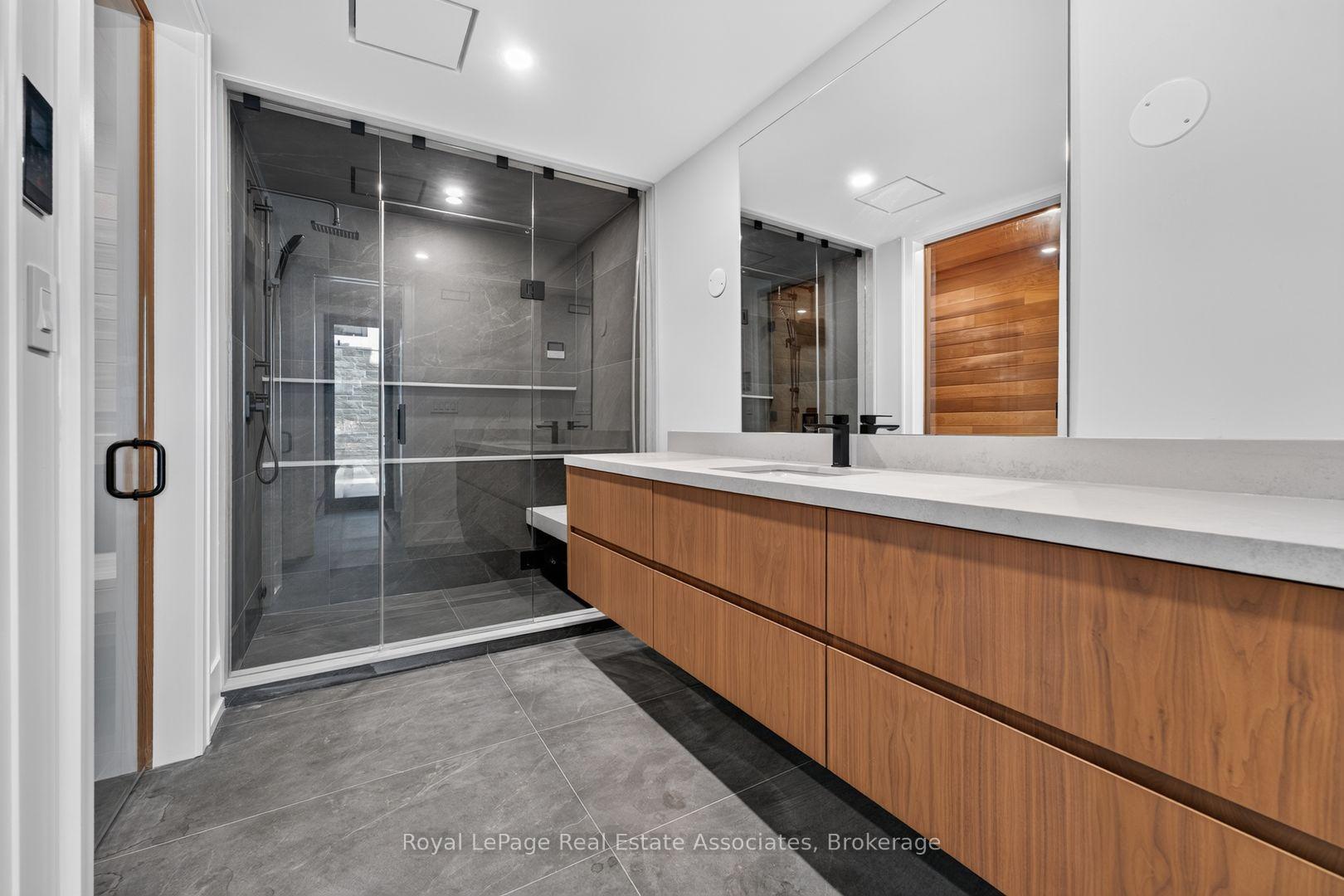 Photo 43 of 1270 Birchview Drive, Mississauga, Lorne Park — HOMEH