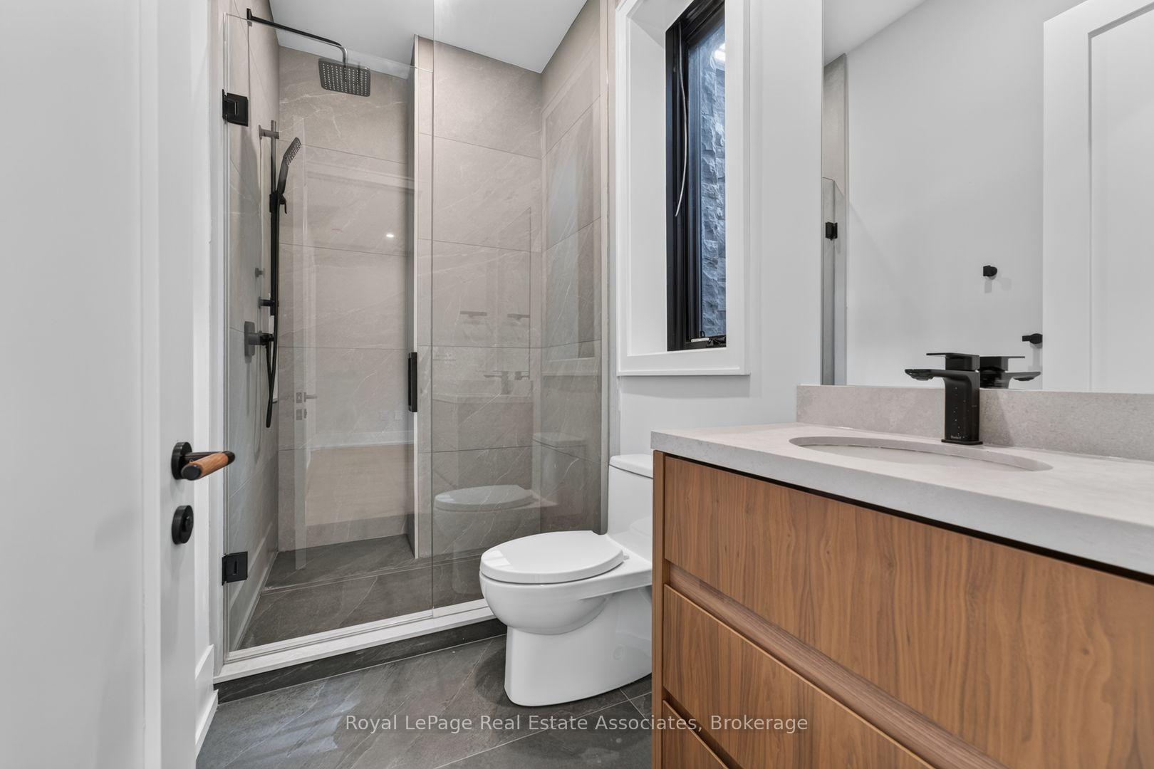 Photo 46 of 1270 Birchview Drive, Mississauga, Lorne Park — HOMEH
