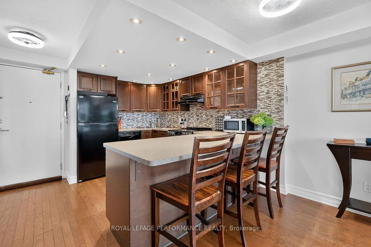 Photo 10 of Unit 403, 1440 Heron Road, Ottawa, Heron Gate — HOMEH