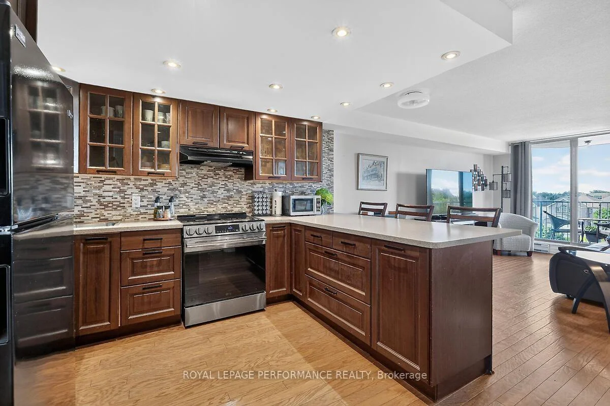 Photo 11 of Unit 403, 1440 Heron Road, Ottawa, Heron Gate — HOMEH