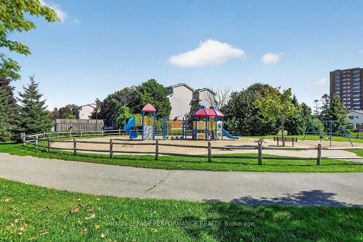 Photo 25 of Unit 403, 1440 Heron Road, Ottawa, Heron Gate — HOMEH