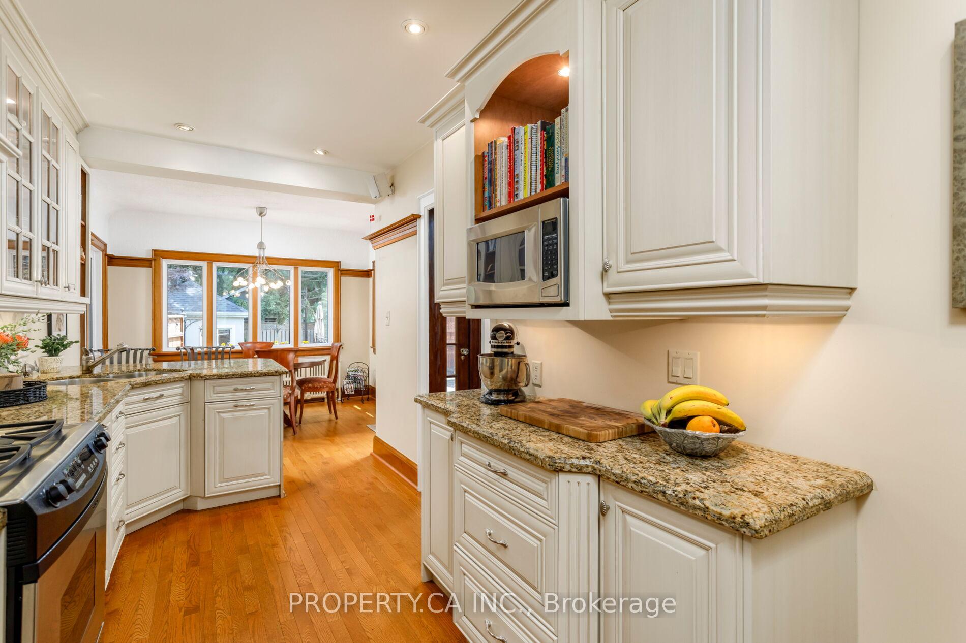 Photo 10 of 59 Brumell Avenue, Toronto, Lambton Baby Point — HOMEH
