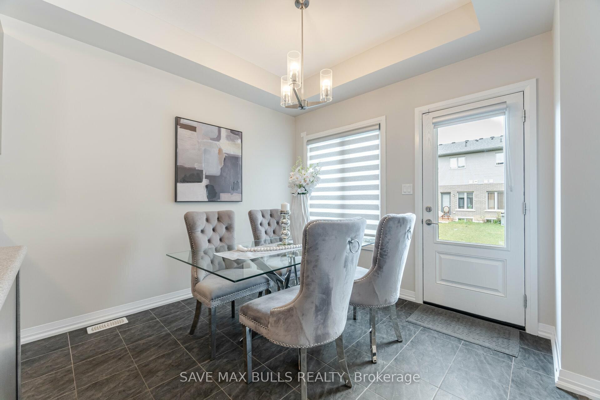 Photo 11 of 7381 Matteo Drive, Niagara Falls, Brown — HOMEH