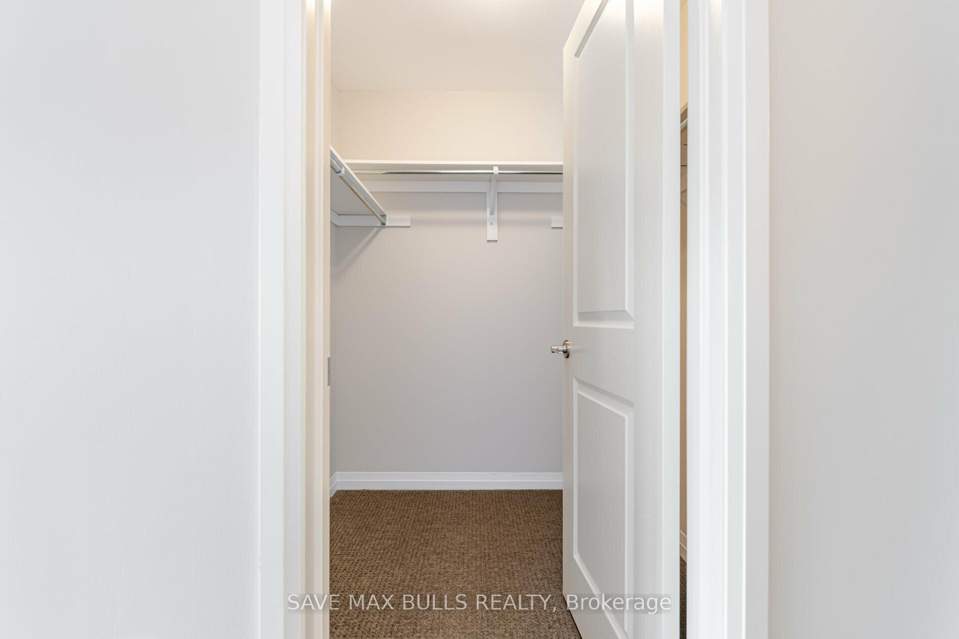 Photo 25 of 7381 Matteo Drive, Niagara Falls, Brown — HOMEH