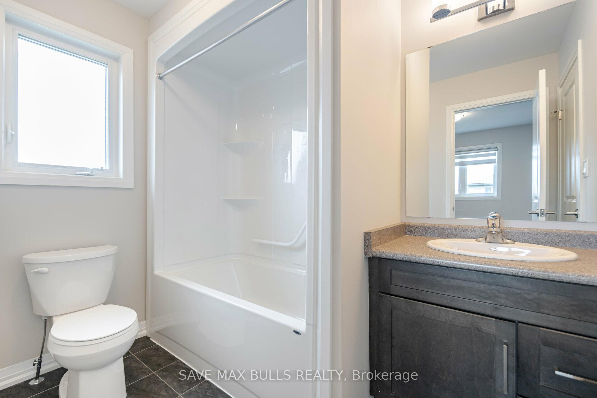 Photo 30 of 7381 Matteo Drive, Niagara Falls, Brown — HOMEH