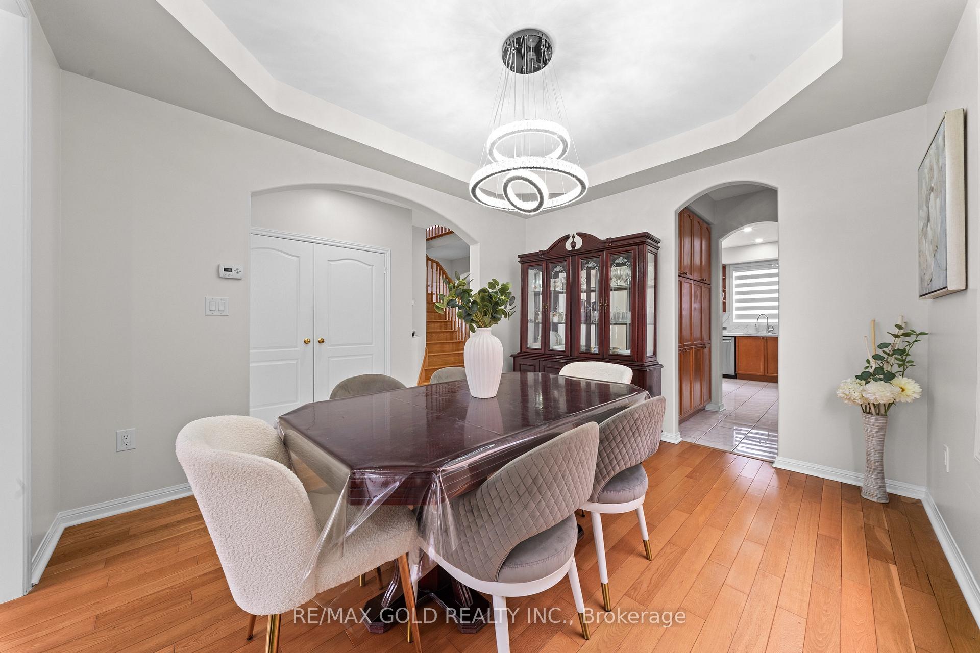 Photo 10 of 28 Bottomwood Street, Brampton, Gore Industrial North — HOMEH