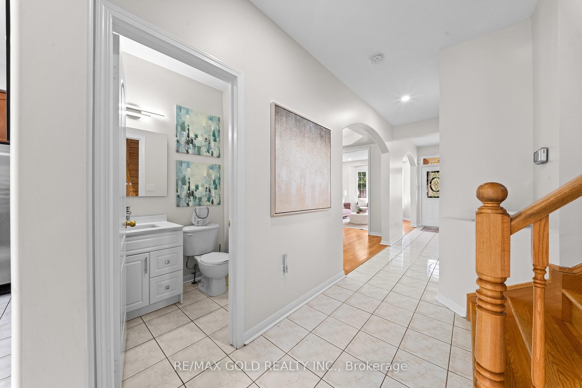 Photo 13 of 28 Bottomwood Street, Brampton, Gore Industrial North — HOMEH
