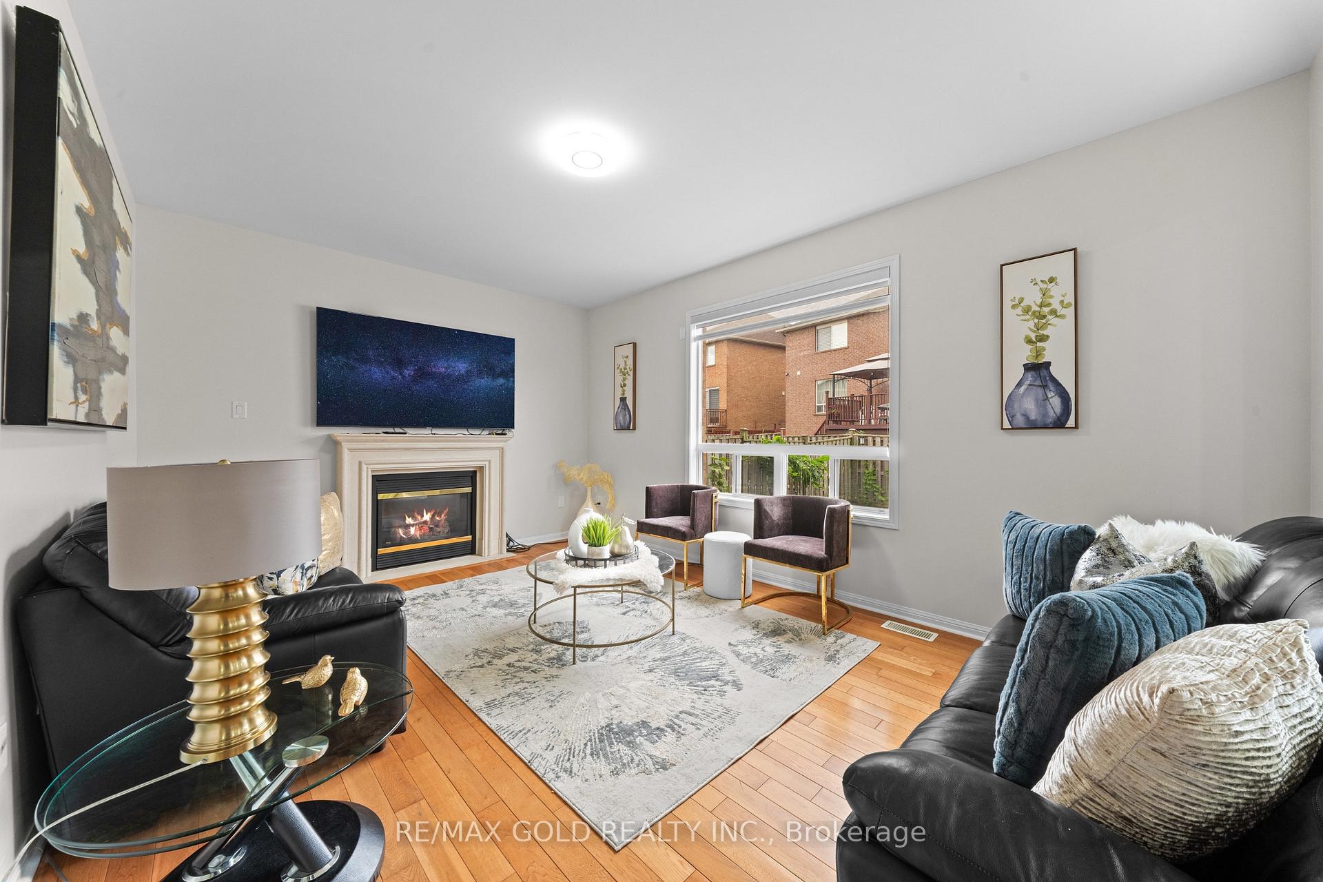 Photo 20 of 28 Bottomwood Street, Brampton, Gore Industrial North — HOMEH