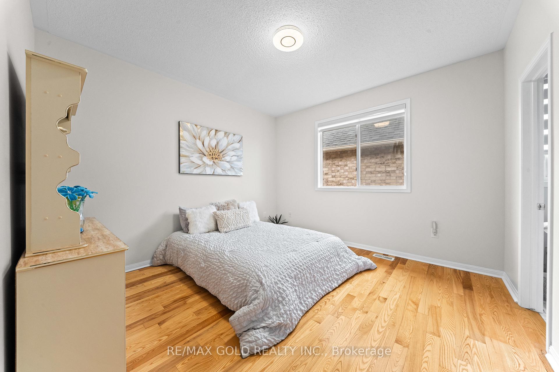 Photo 30 of 28 Bottomwood Street, Brampton, Gore Industrial North — HOMEH