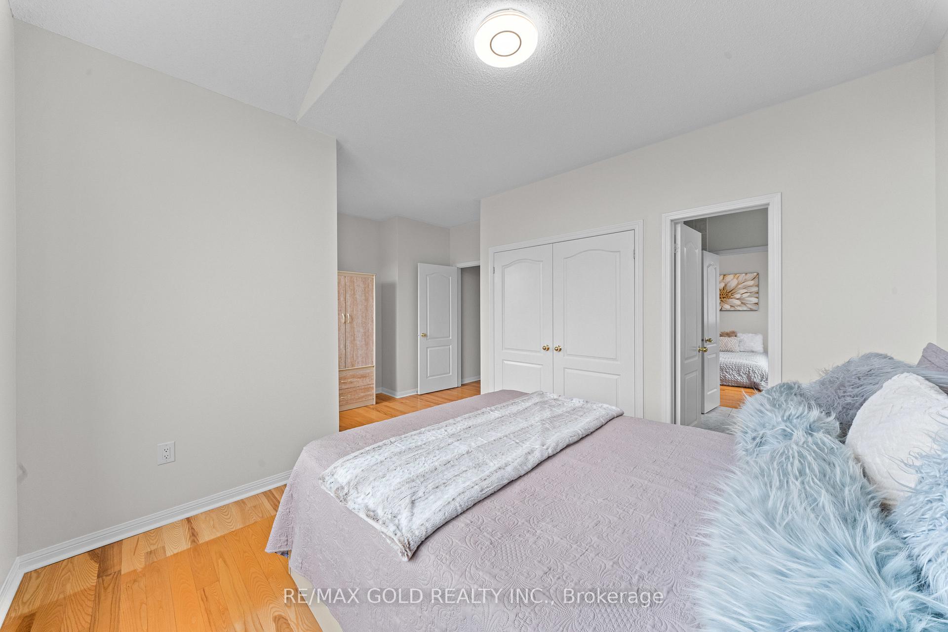 Photo 35 of 28 Bottomwood Street, Brampton, Gore Industrial North — HOMEH