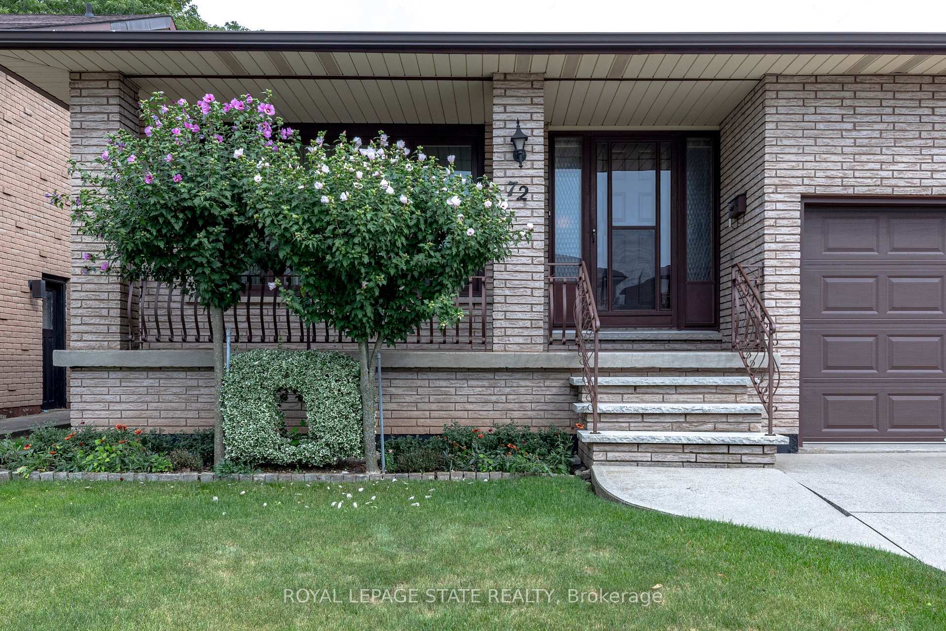 Photo 3 of 72 Henley Drive, Hamilton, Stoney Creek — HOMEH
