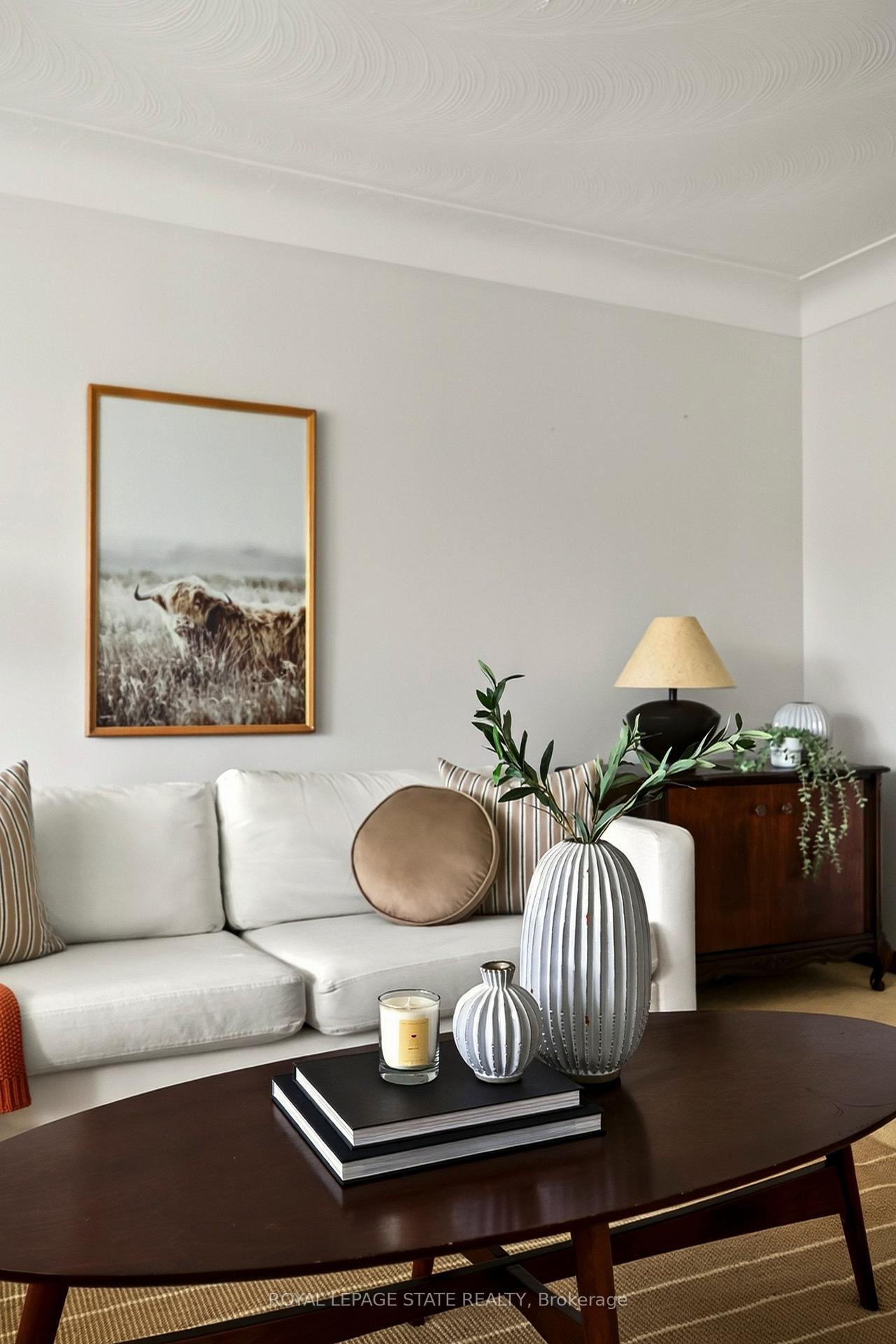 Photo 9 of 72 Henley Drive, Hamilton, Stoney Creek — HOMEH