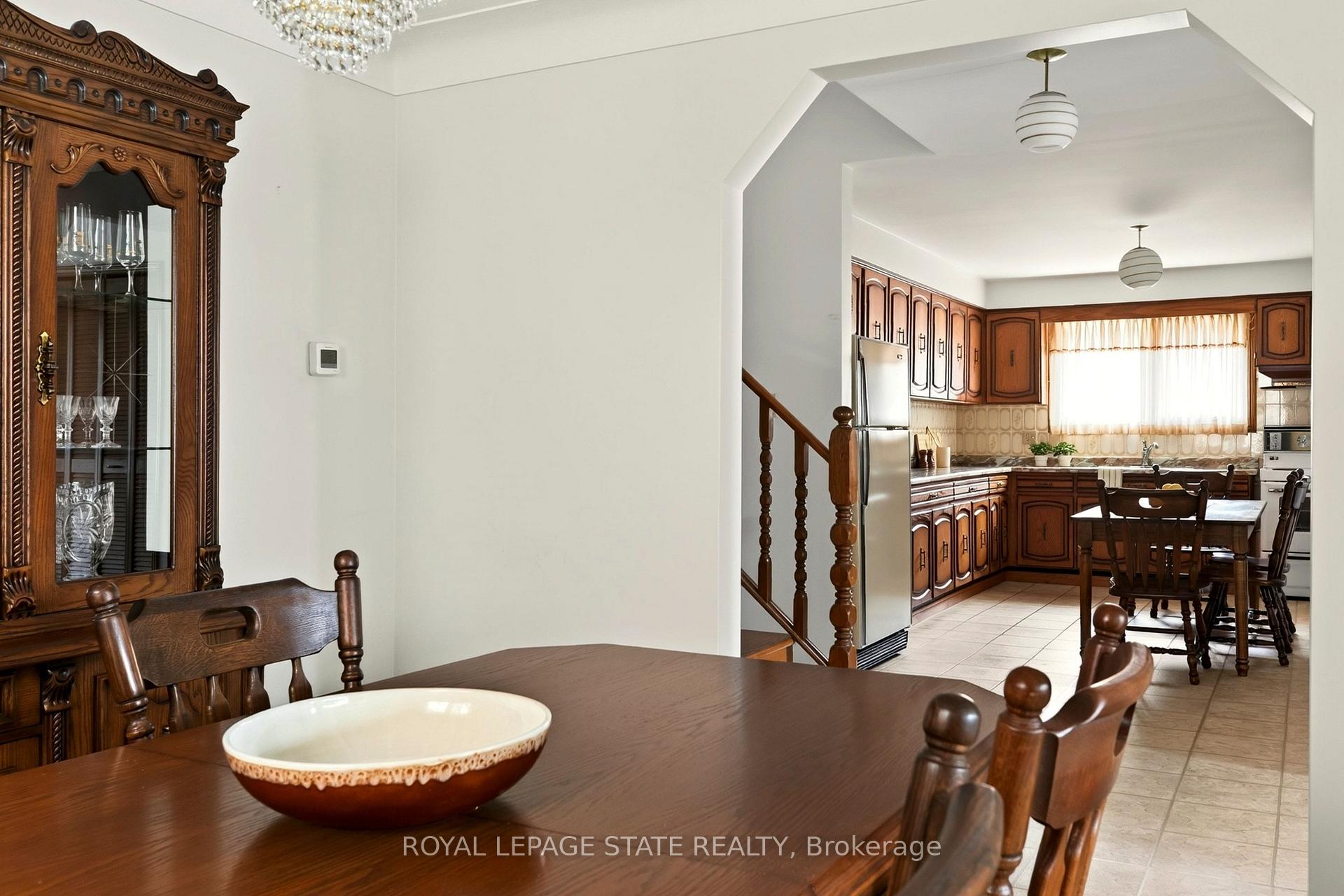 Photo 16 of 72 Henley Drive, Hamilton, Stoney Creek — HOMEH