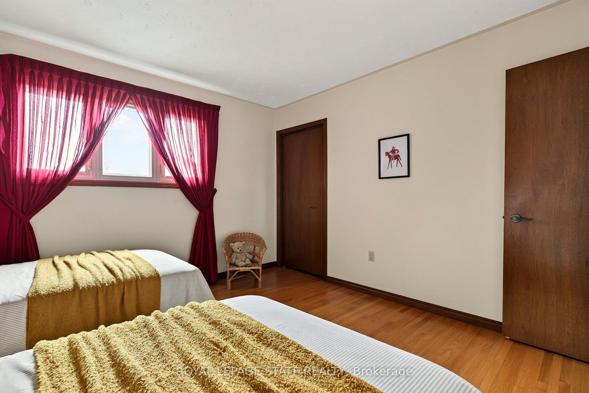 Photo 28 of 72 Henley Drive, Hamilton, Stoney Creek — HOMEH