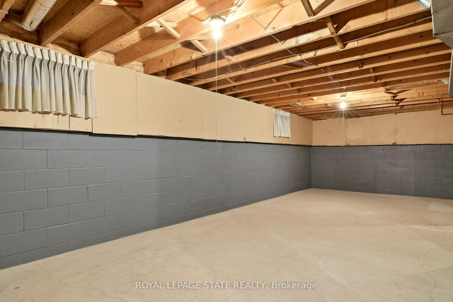 Photo 45 of 72 Henley Drive, Hamilton, Stoney Creek — HOMEH