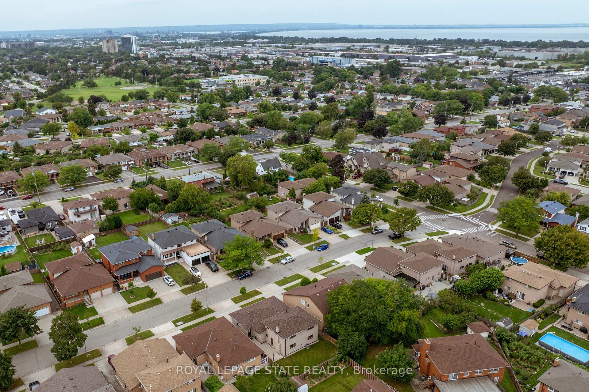 Photo 50 of 72 Henley Drive, Hamilton, Stoney Creek — HOMEH