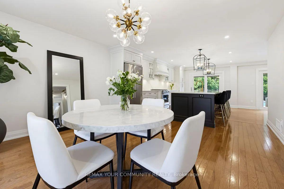 Photo 8 of 18 Oak Lea Circle, Markham, Markham Village — HOMEH