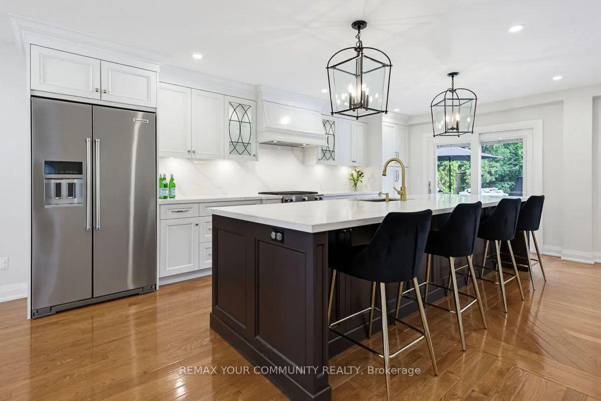 Photo 9 of 18 Oak Lea Circle, Markham, Markham Village — HOMEH