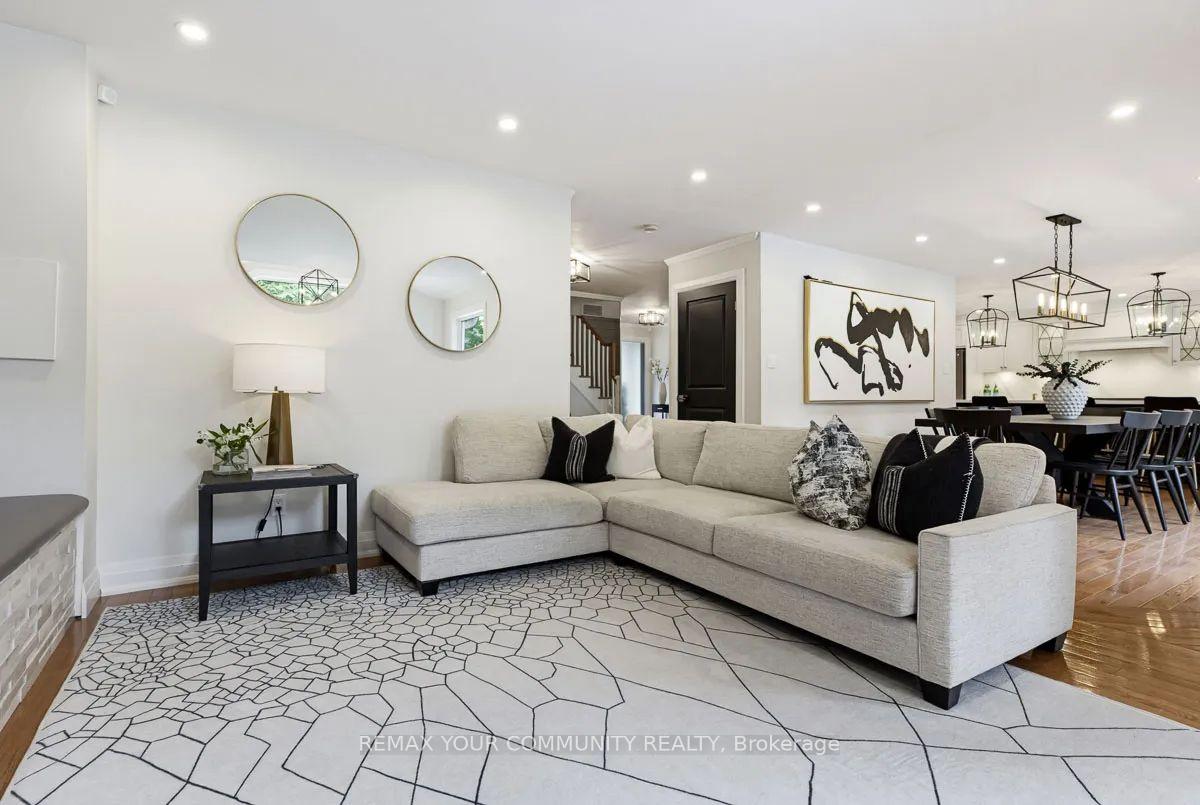 Photo 19 of 18 Oak Lea Circle, Markham, Markham Village — HOMEH
