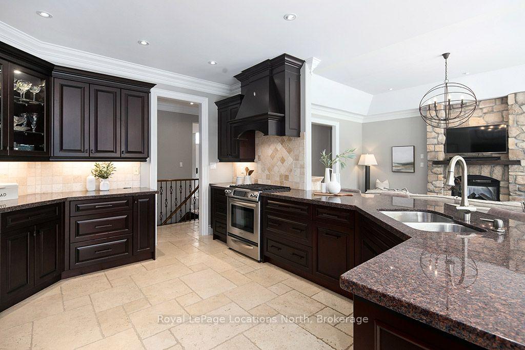 Photo 13 of 150 Rankin's Crescent, Blue Mountains — HOMEH