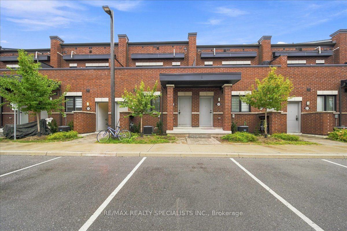 Front of Unit 13, 220 Dissette Street