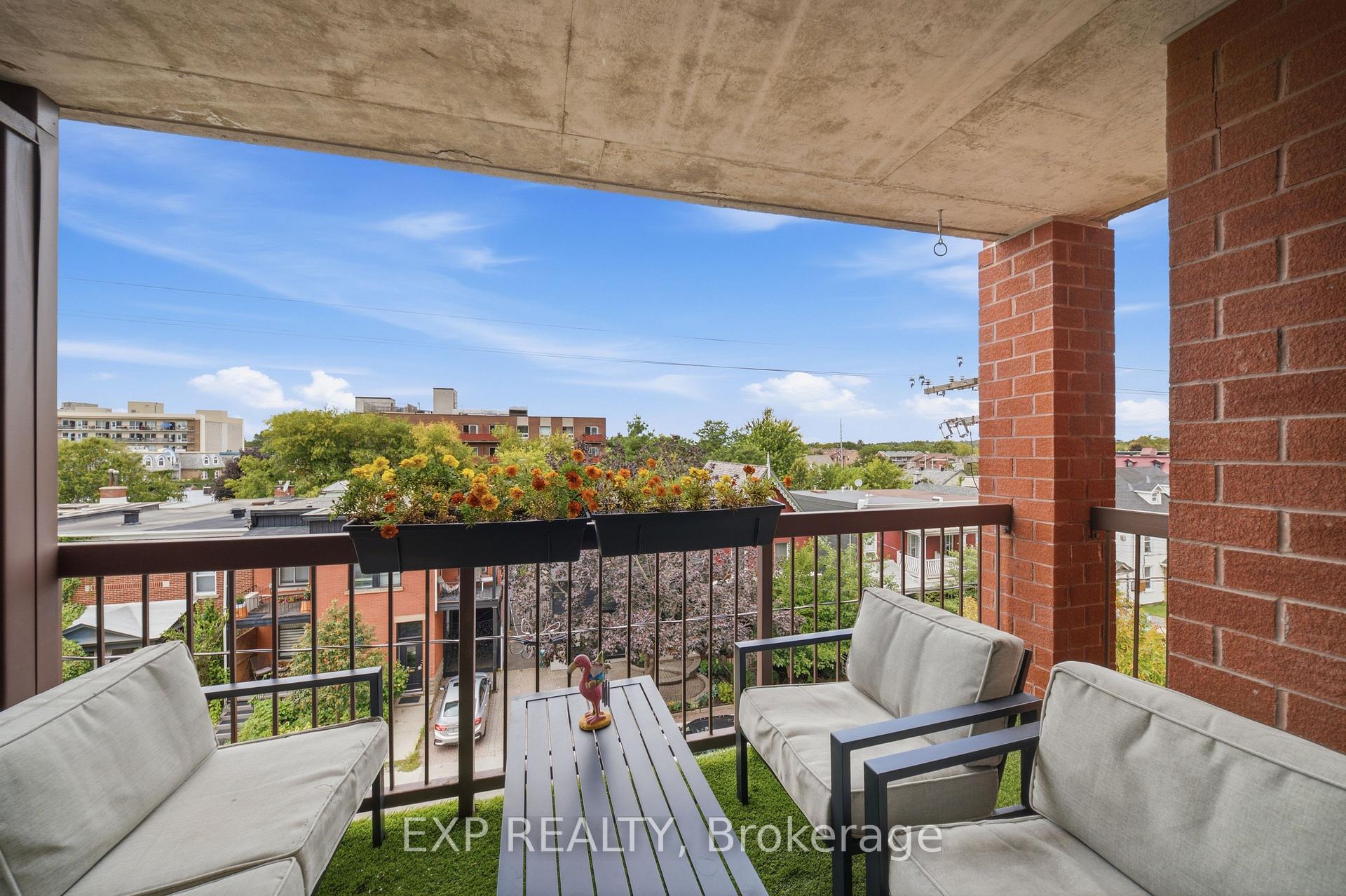 Photo 13 of Unit 401, 222 Guigues Avenue, Ottawa, Lower Town/Byward Market — HOMEH