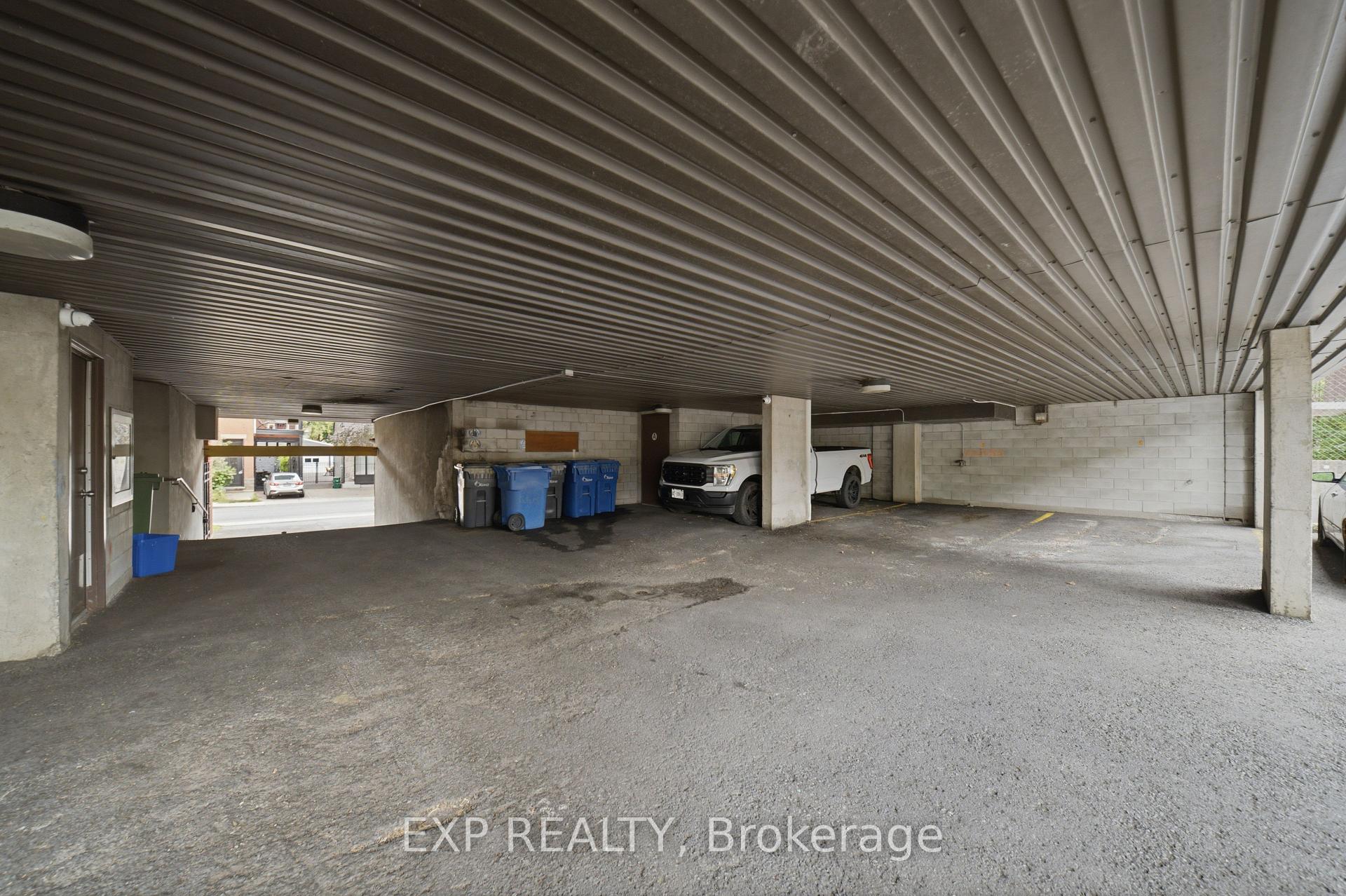 Photo 14 of Unit 401, 222 Guigues Avenue, Ottawa, Lower Town/Byward Market — HOMEH