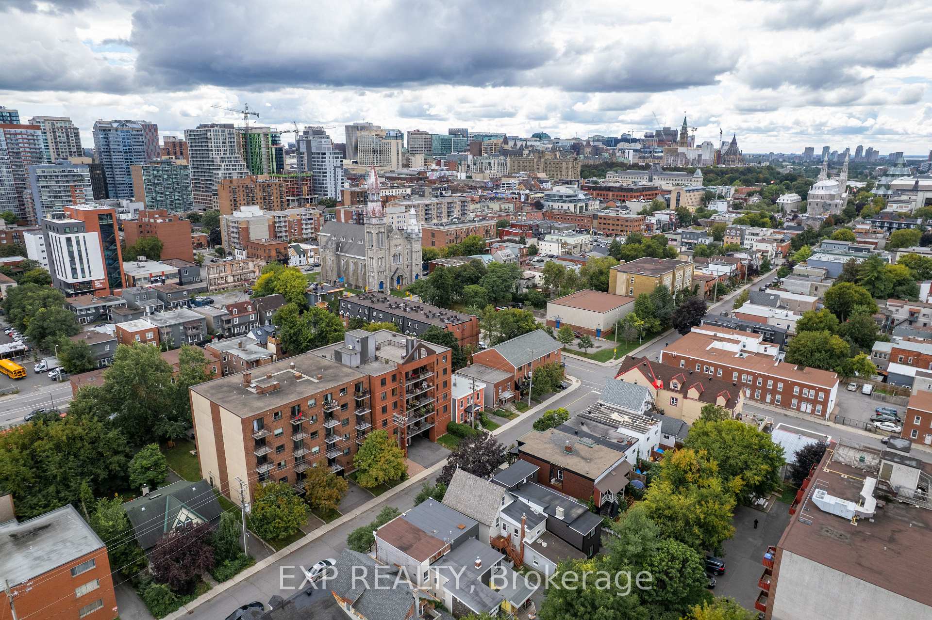 Photo 20 of Unit 401, 222 Guigues Avenue, Ottawa, Lower Town/Byward Market — HOMEH