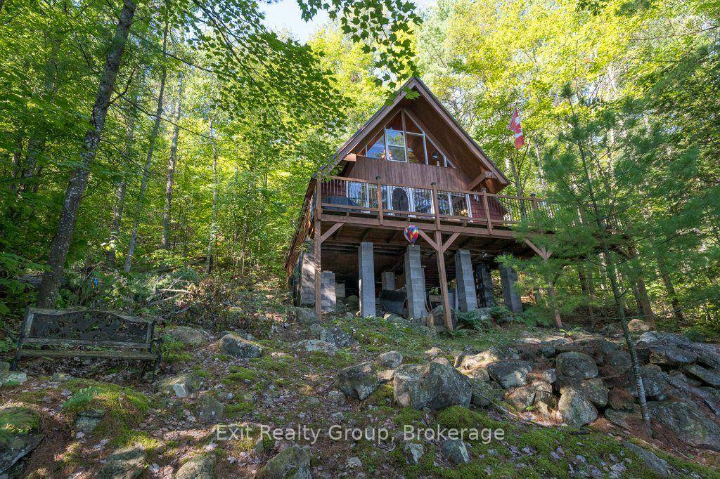 Photo 4 of 2010 Shabomeka Lake, Frontenac, Frontenac North — HOMEH