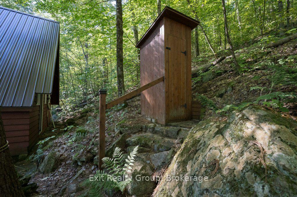 Photo 26 of 2010 Shabomeka Lake, Frontenac, Frontenac North — HOMEH