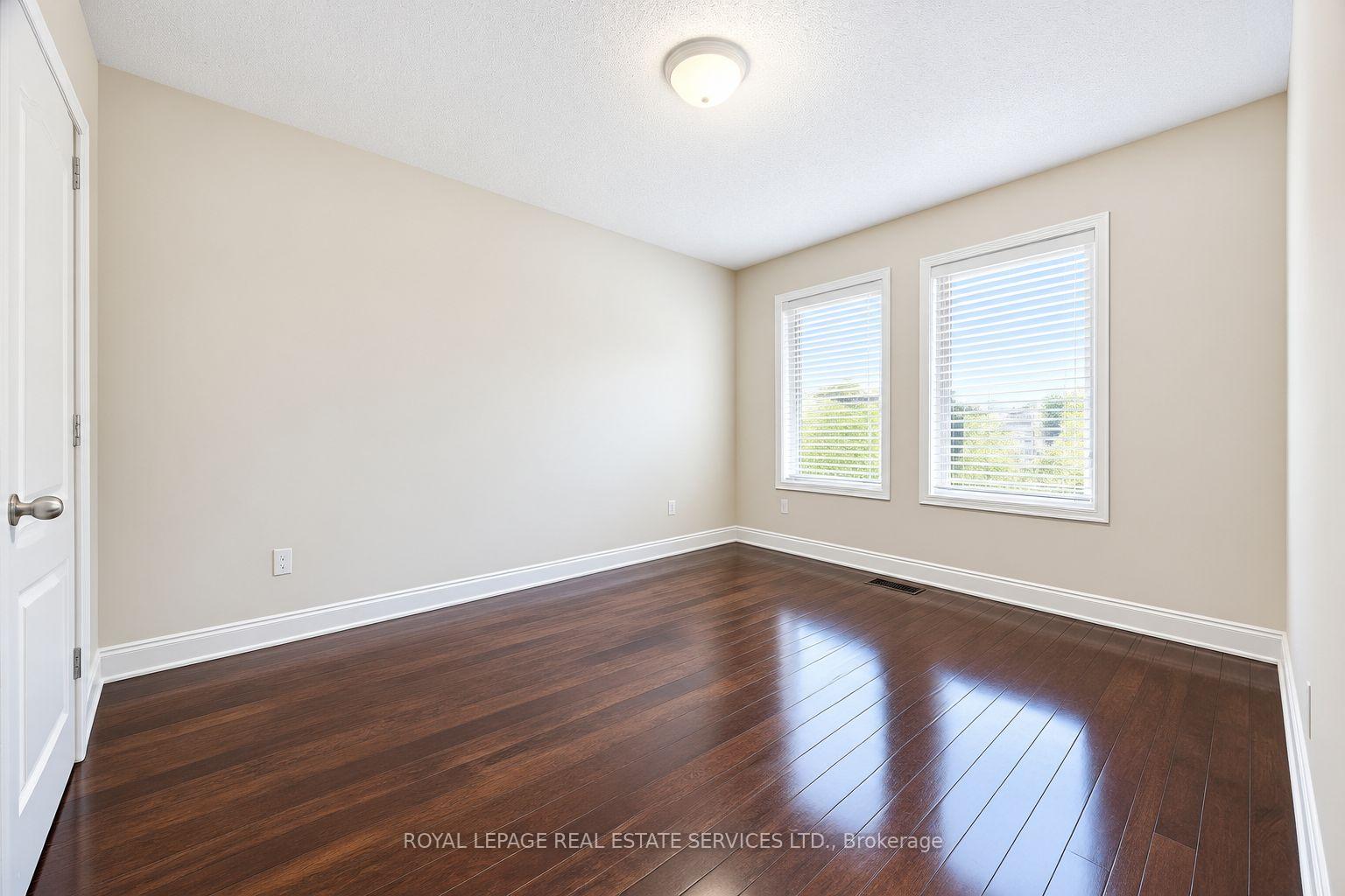 Photo 9 of 5859 Chalfont Crescent, Mississauga, Churchill Meadows — HOMEH