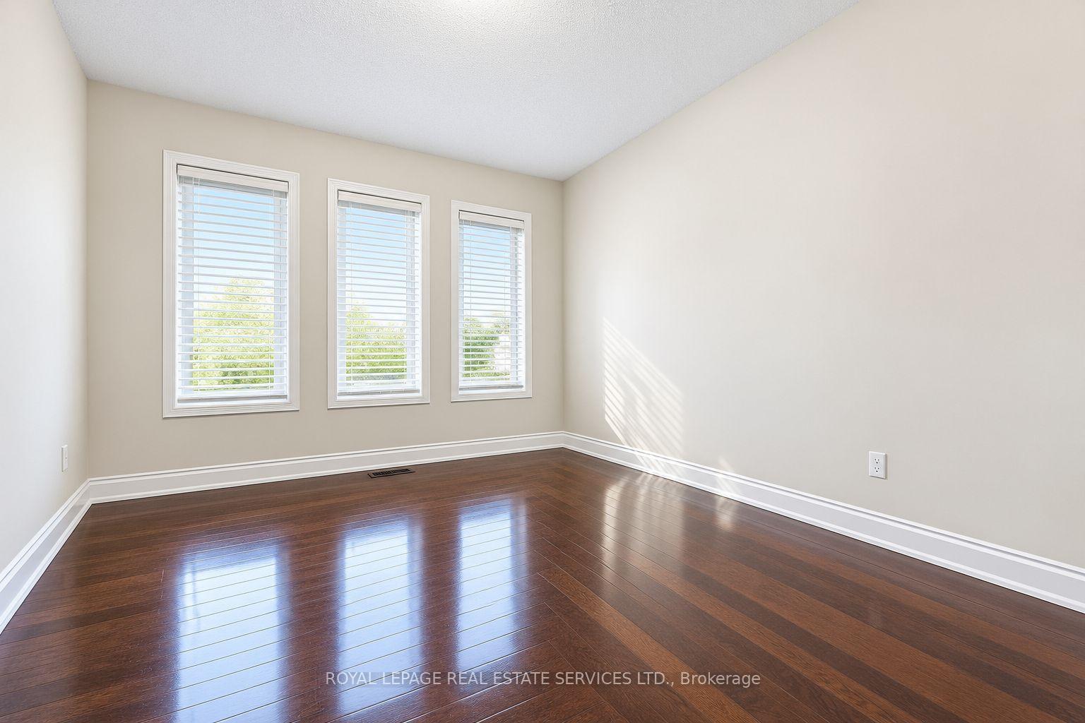 Photo 10 of 5859 Chalfont Crescent, Mississauga, Churchill Meadows — HOMEH