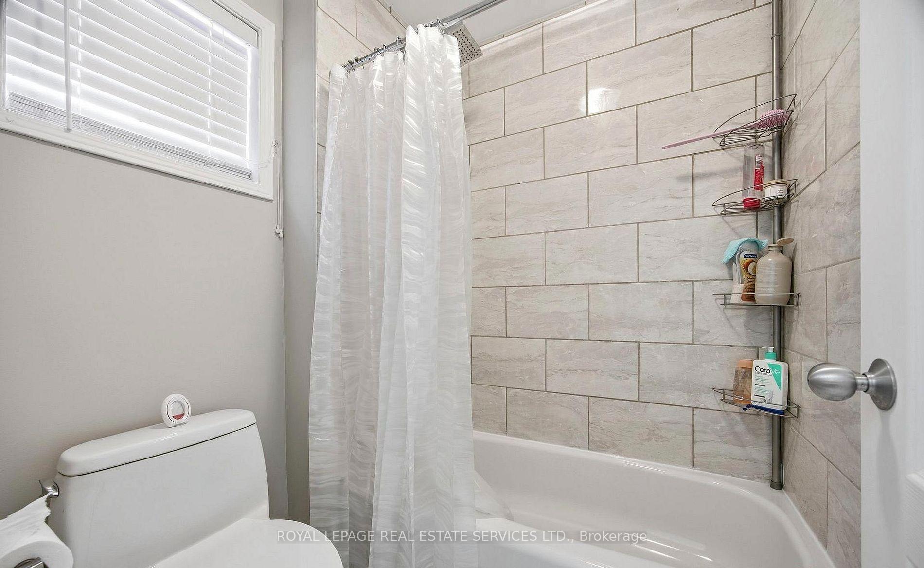 Photo 16 of 5859 Chalfont Crescent, Mississauga, Churchill Meadows — HOMEH