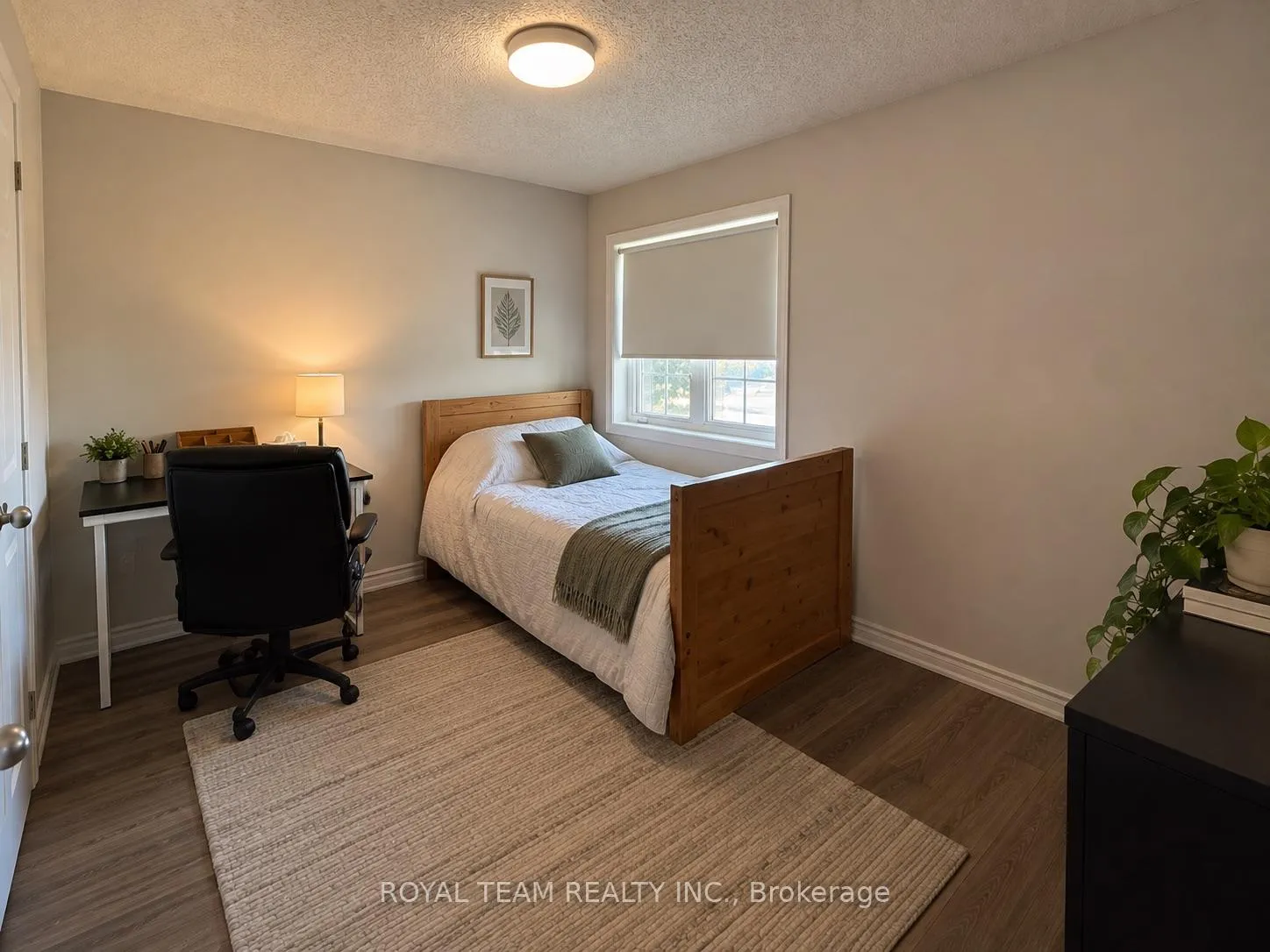 Photo 14 of 1689 Whitestone Drive, Oshawa, Samac — HOMEH