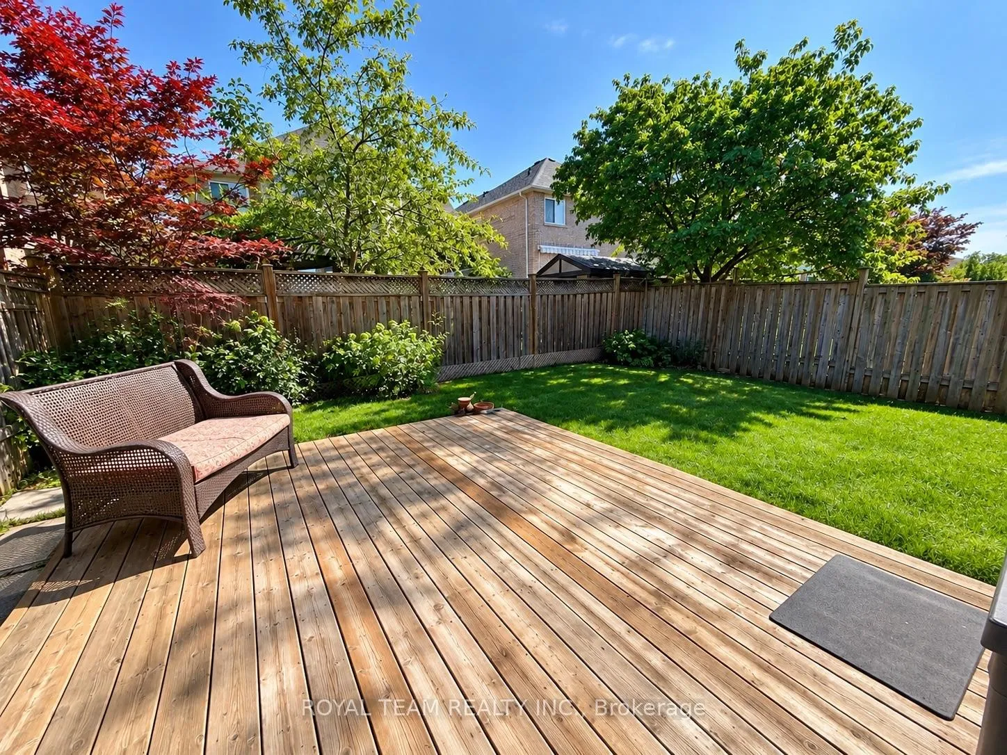 Photo 16 of 1689 Whitestone Drive, Oshawa, Samac — HOMEH