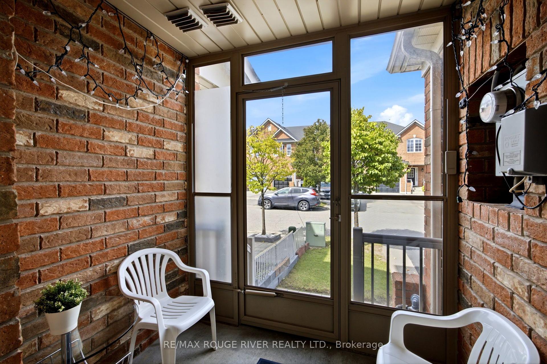 Photo 3 of 37 Michaelman Road, Ajax, South East — HOMEH