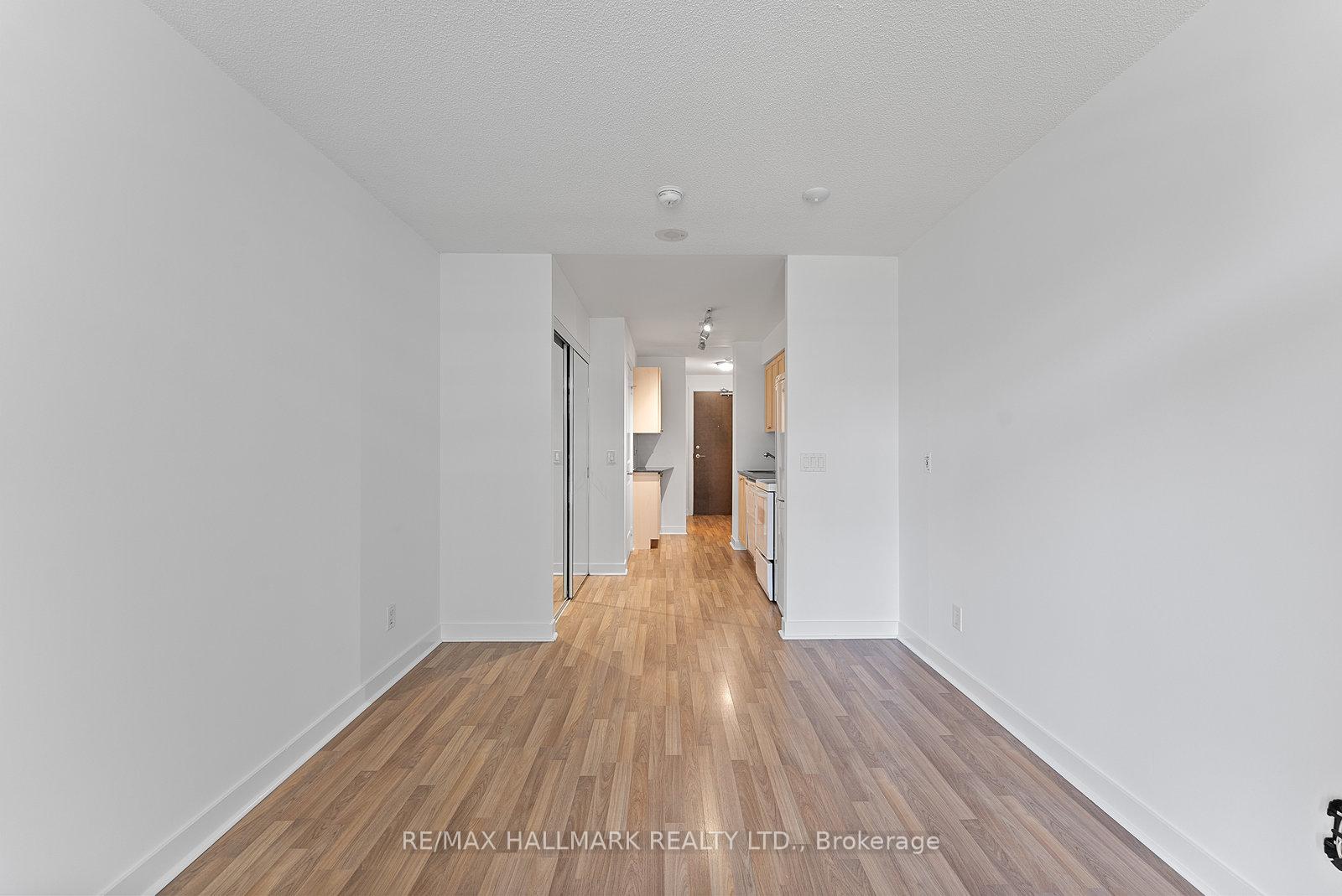 Photo 9 of Unit 902, 50 Lynn Williams Street, Toronto, Niagara — HOMEH