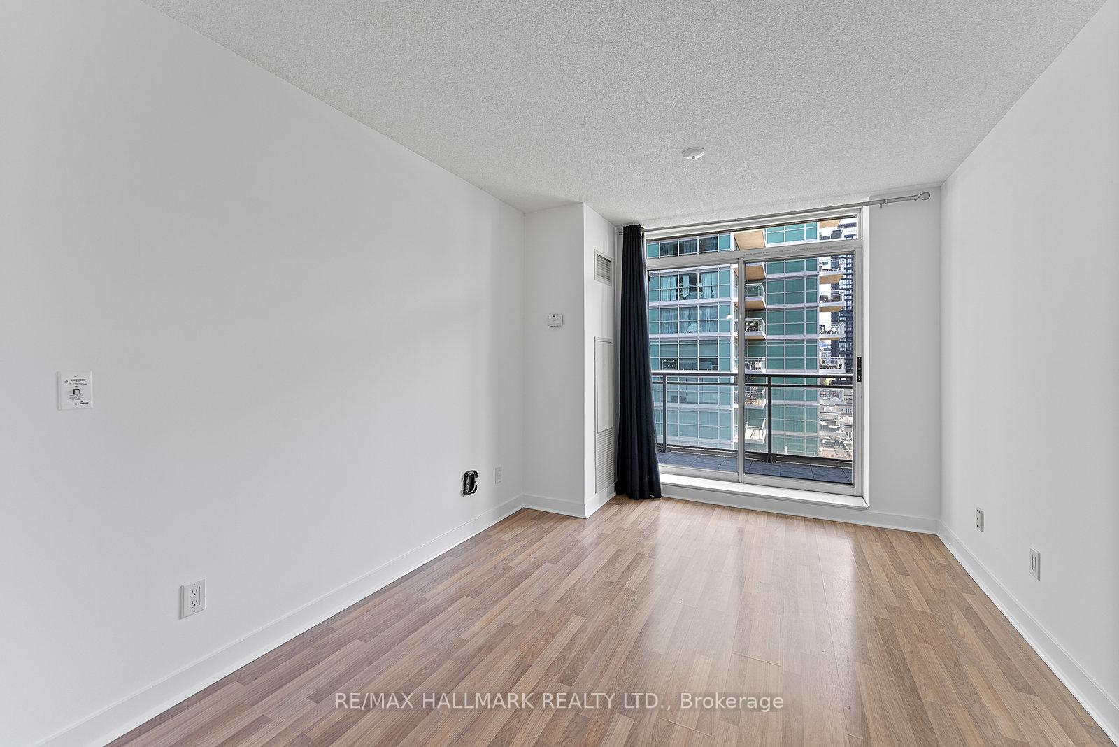 Photo 11 of Unit 902, 50 Lynn Williams Street, Toronto, Niagara — HOMEH