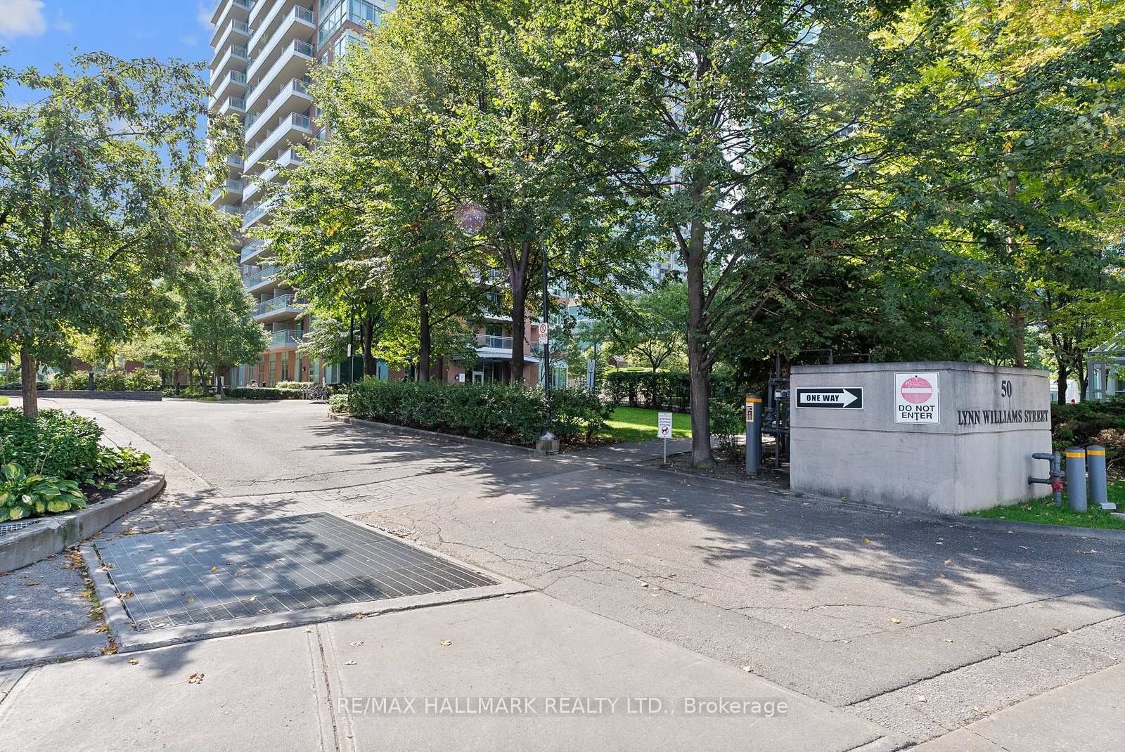 Photo 19 of Unit 902, 50 Lynn Williams Street, Toronto, Niagara — HOMEH
