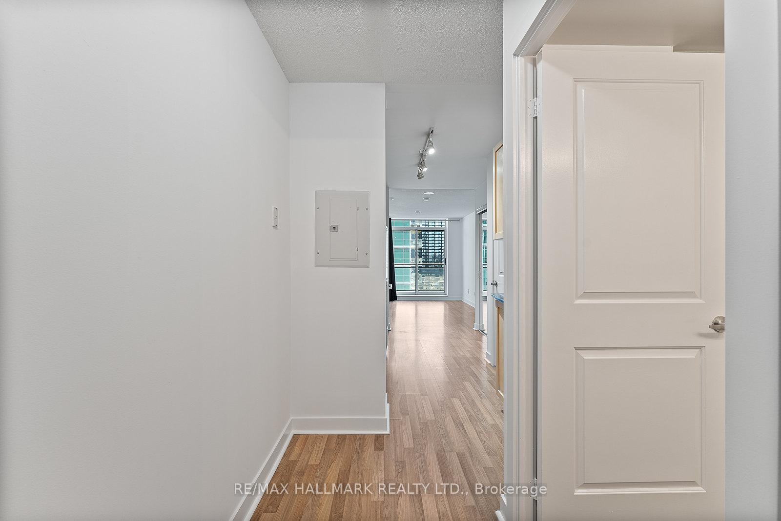 Photo 20 of Unit 902, 50 Lynn Williams Street, Toronto, Niagara — HOMEH