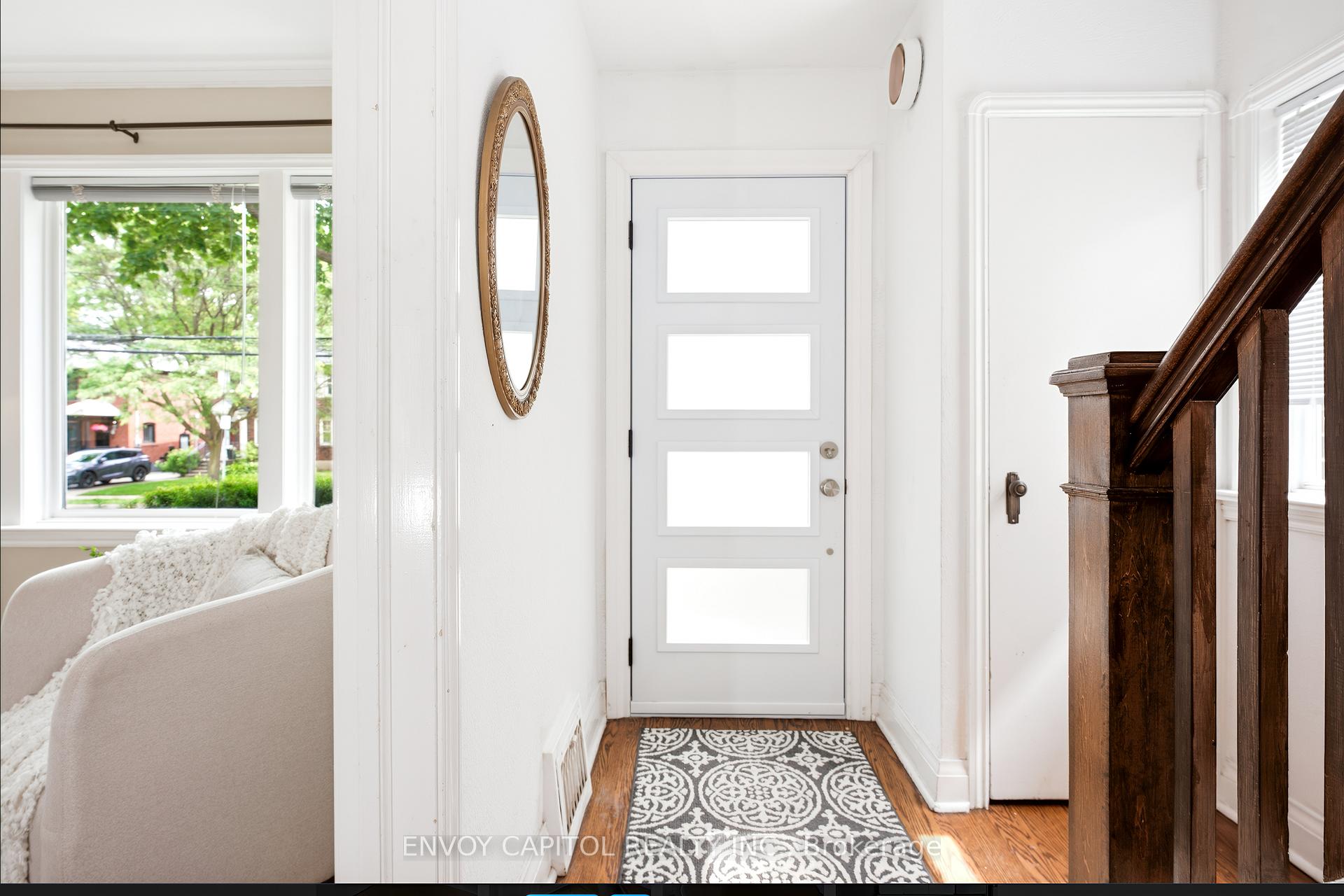 Photo 8 of 6 Thursfield Crescent, Toronto, Leaside — HOMEH
