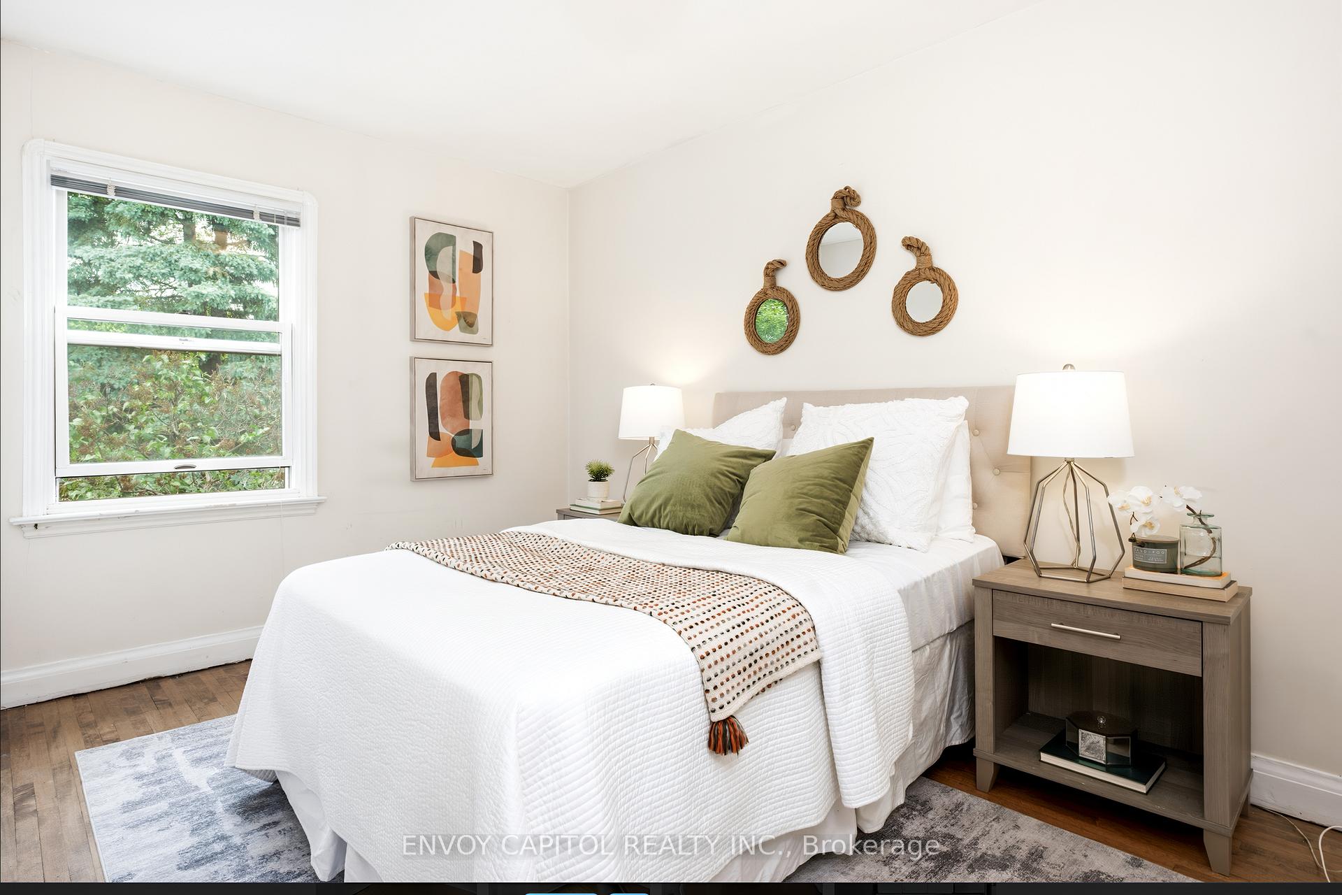 Photo 10 of 6 Thursfield Crescent, Toronto, Leaside — HOMEH