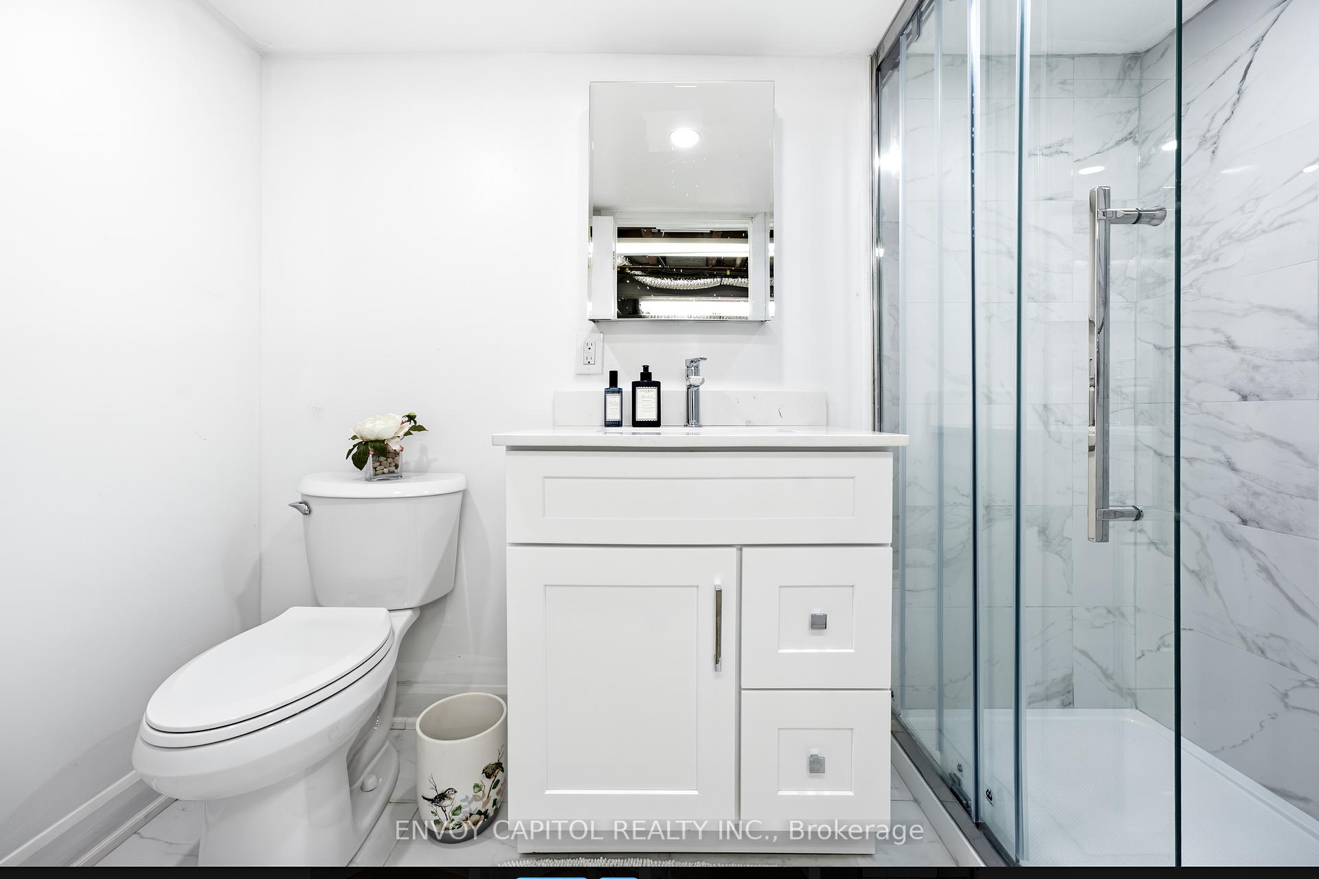 Photo 13 of 6 Thursfield Crescent, Toronto, Leaside — HOMEH