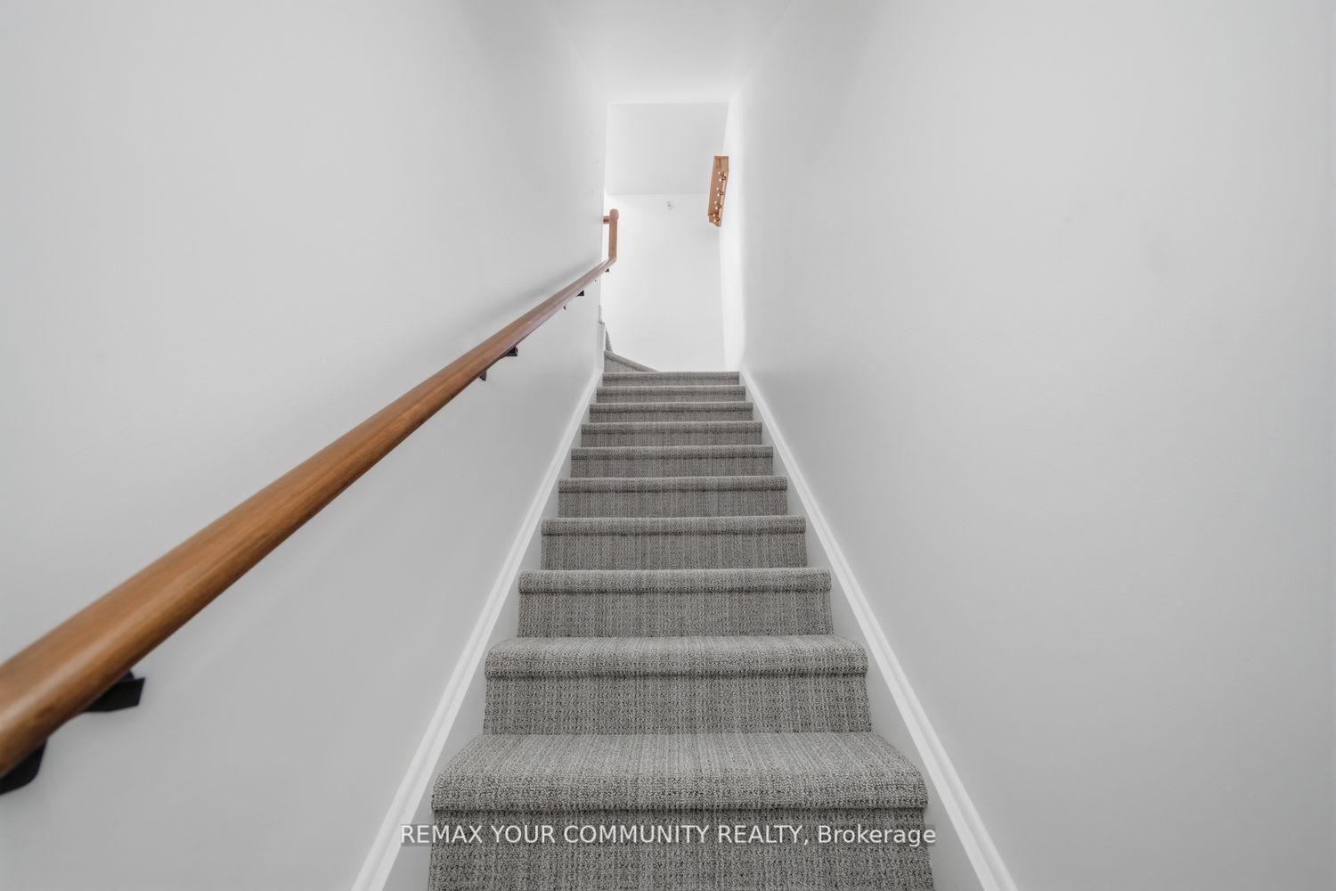 Photo 6 of Unit #204, 35 Richgrove Drive, Etobicoke, Willowridge-Martingrove-Richview — HOMEH