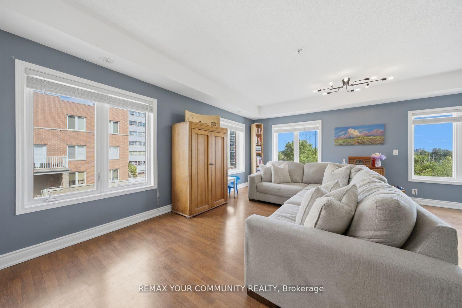 Photo 9 of Unit #204, 35 Richgrove Drive, Etobicoke, Willowridge-Martingrove-Richview — HOMEH