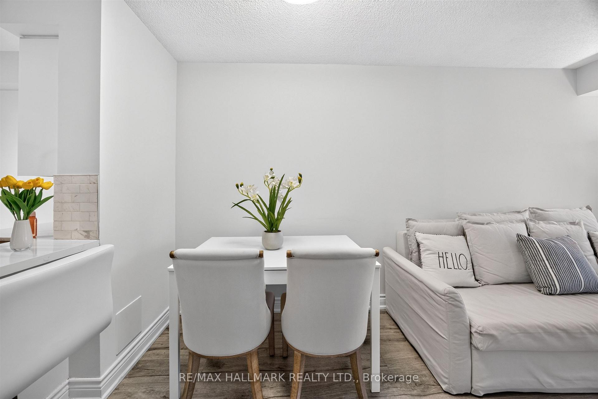 Photo 12 of Unit 812, 155 Beecroft Road, North York, Lansing-Westgate — HOMEH